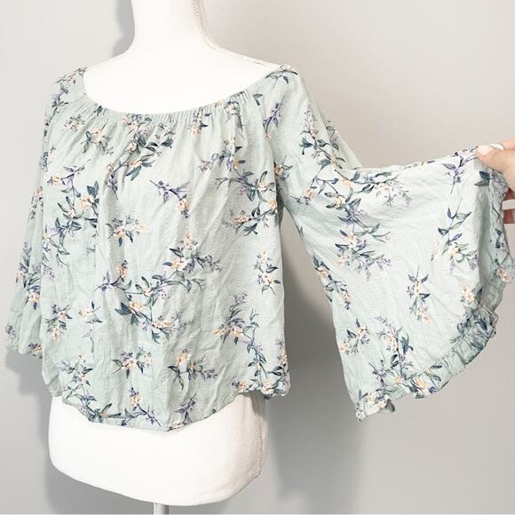American Eagle blue floral poet top bell sleeves size medium coquette boho chic - Picture 6 of 10